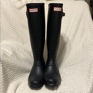Hunter Black Tall Rain Boots